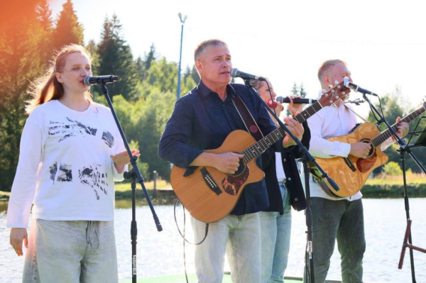 Первый Алемасовский бардовский фестиваль патриотической песни прошел в Тобольске