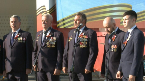 Программа "ZOV Отечества" проходит на площади 400-летия Тюмени