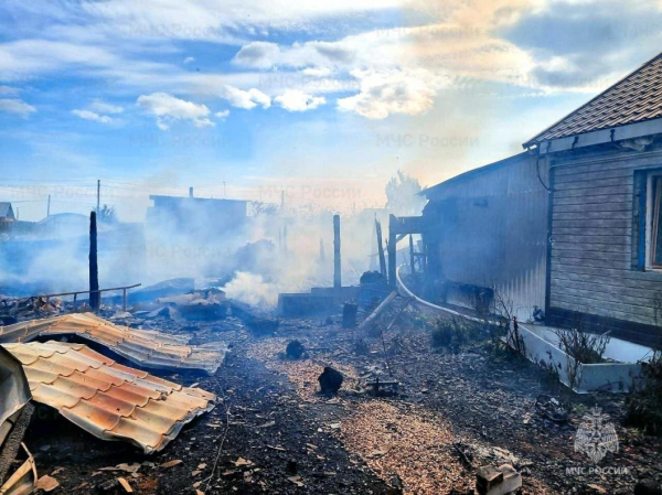 При пожаре в Тюменской области спасли человека