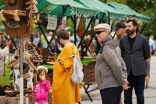 Обновленный сквер Славянский торжественно открыли в Тюмени