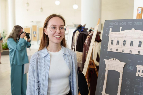 Студенты ТИУ подготовили выставку костюмов народов Тюменской области