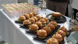 Около 20 ресторанов и местных производителей присоединились к гастрофестивалю "Вкусная Тюмень"