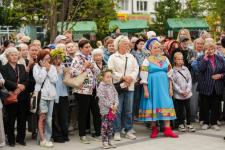 Обновленный сквер Славянский торжественно открыли в Тюмени