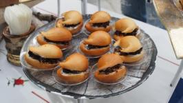 Около 20 ресторанов и местных производителей присоединились к гастрофестивалю "Вкусная Тюмень"