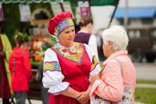Обновленный сквер Славянский торжественно открыли в Тюмени