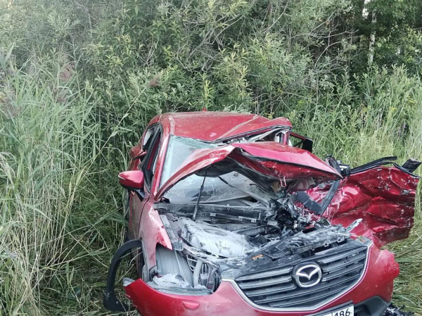 Водитель автомобиля Mazda погиб в аварии на окраине Тобольска Водитель автомобиля Mazda погиб в аварии на окраине Тобольска