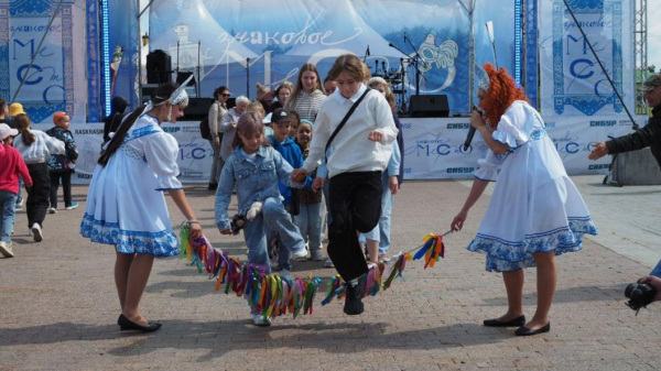 На фестивале “Знаковое место” тоболяки создают новый арт-объект