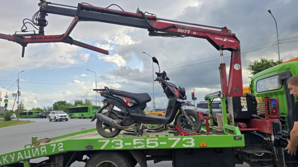 Юных нарушителей на двухколесном транспорте ловили в Тюмени