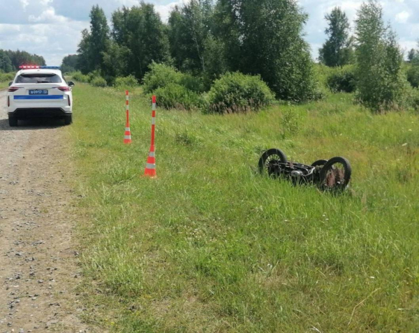 В Голышмановском округе мотоциклист на "Урале" вылетел в кювет и погиб 