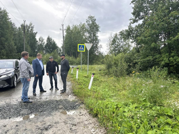 Сети теплоснабжения заменили по улице Октябрьской в Увате 