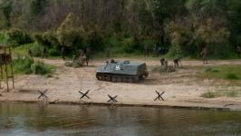 Масштабную реконструкцию &nbsp;"Ложной переправы" провели в Тюмени с участием авиации, водной и сухопутной техники 