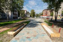 Тюменские депутаты проконтролировали благоустройство сквера Геологоразведчиков