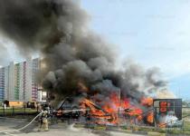 В Тюмени потушили пожар на улице Шарова