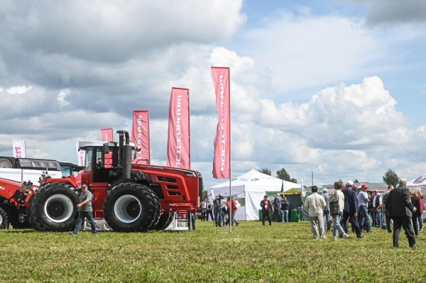Евгений Кочергин принял участие в областном Дне поля Евгений Кочергин принял участие в областном Дне поля