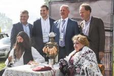 Лучших аграриев чествуют на Дне поля в Ярковском районе