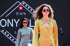 Фотогалерея: фестиваль "Проводник" объединил дизайнеров, урбанистов, музыкантов и мастеров Фотогалерея: фестиваль "Проводник" объединил дизайнеров, урбанистов, музыкантов и мастеров