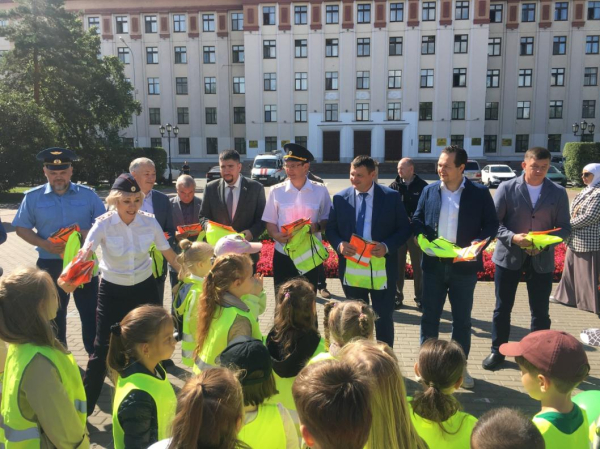 Жителей Тюмени призвали сделать дорогу в школу безопасной