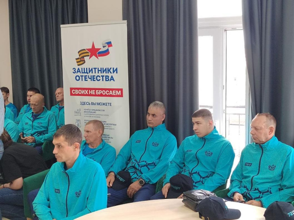 Герой России напутствовал сборную Тюменской области перед турниром на Кубок для защитников Отечества 
