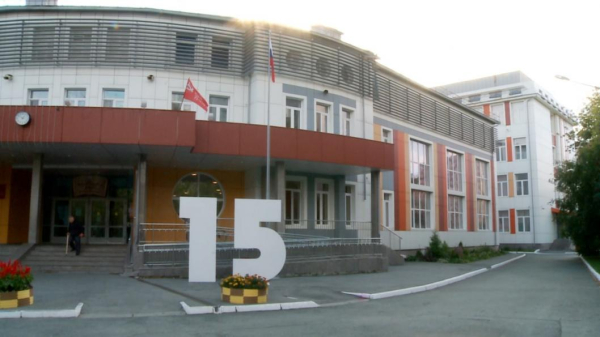 На избирательном участке в тюменской школе № 15 выборы проходят в штатном режиме