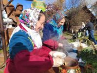 "Капуста-барыня" собрала любителей народных гуляний в Ялуторовске 