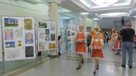 Победителей конкурса детских рисунков ко Дню Сибири наградили в Тюмени Победителей конкурса детских рисунков ко Дню Сибири наградили в Тюмени