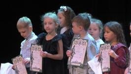 Победителей конкурса детских рисунков ко Дню Сибири наградили в Тюмени Победителей конкурса детских рисунков ко Дню Сибири наградили в Тюмени