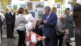 Победителей конкурса детских рисунков ко Дню Сибири наградили в Тюмени Победителей конкурса детских рисунков ко Дню Сибири наградили в Тюмени